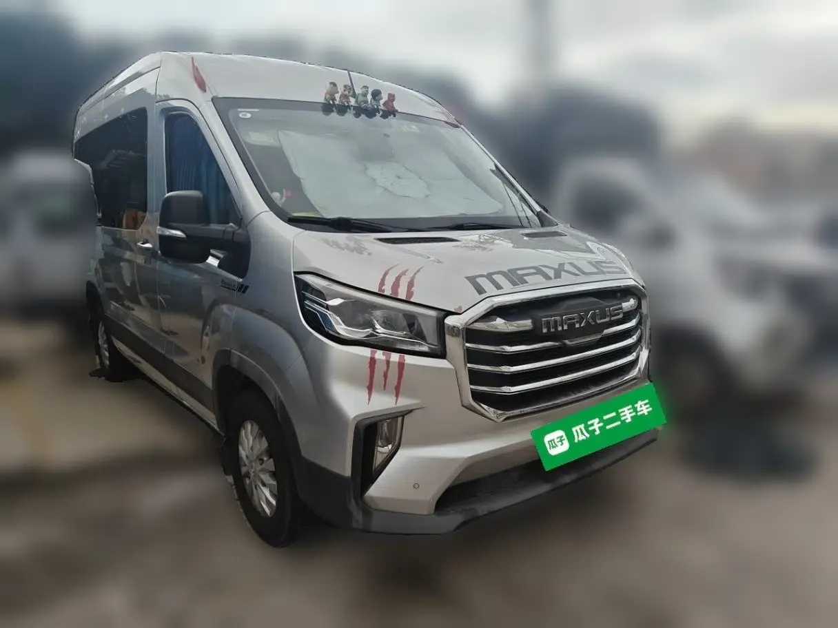 SAIC MAXUS Xintu V90 2019 2.0T Manual ZhiDuXing Rear-Drive Single-Tire Long-Wheelbase High-Roof 7-Seater — миниатюра 3