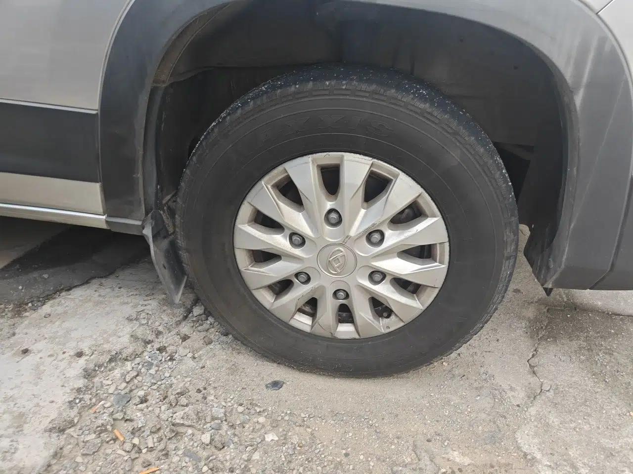 SAIC MAXUS Xintu V90 2019 2.0T Manual ZhiDuXing Rear-Drive Single-Tire Long-Wheelbase High-Roof 7-Seater — миниатюра 8