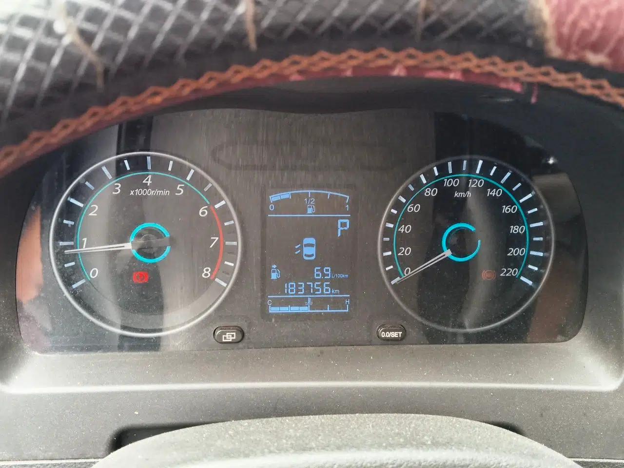 FORTHING Joyear XV 2015 1.6L CVT Luxury Model — миниатюра 11