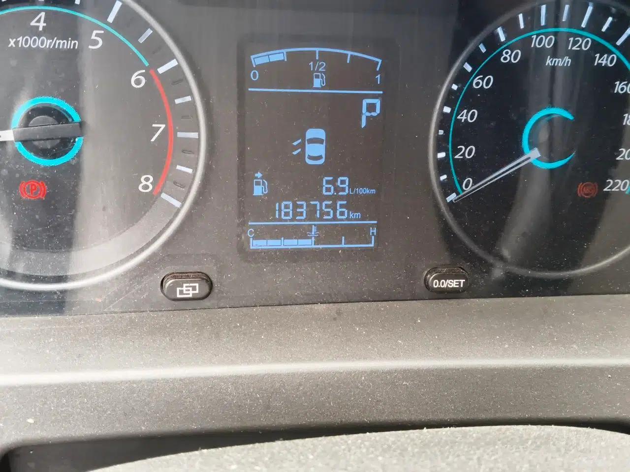 FORTHING Joyear XV 2015 1.6L CVT Luxury Model — миниатюра 12