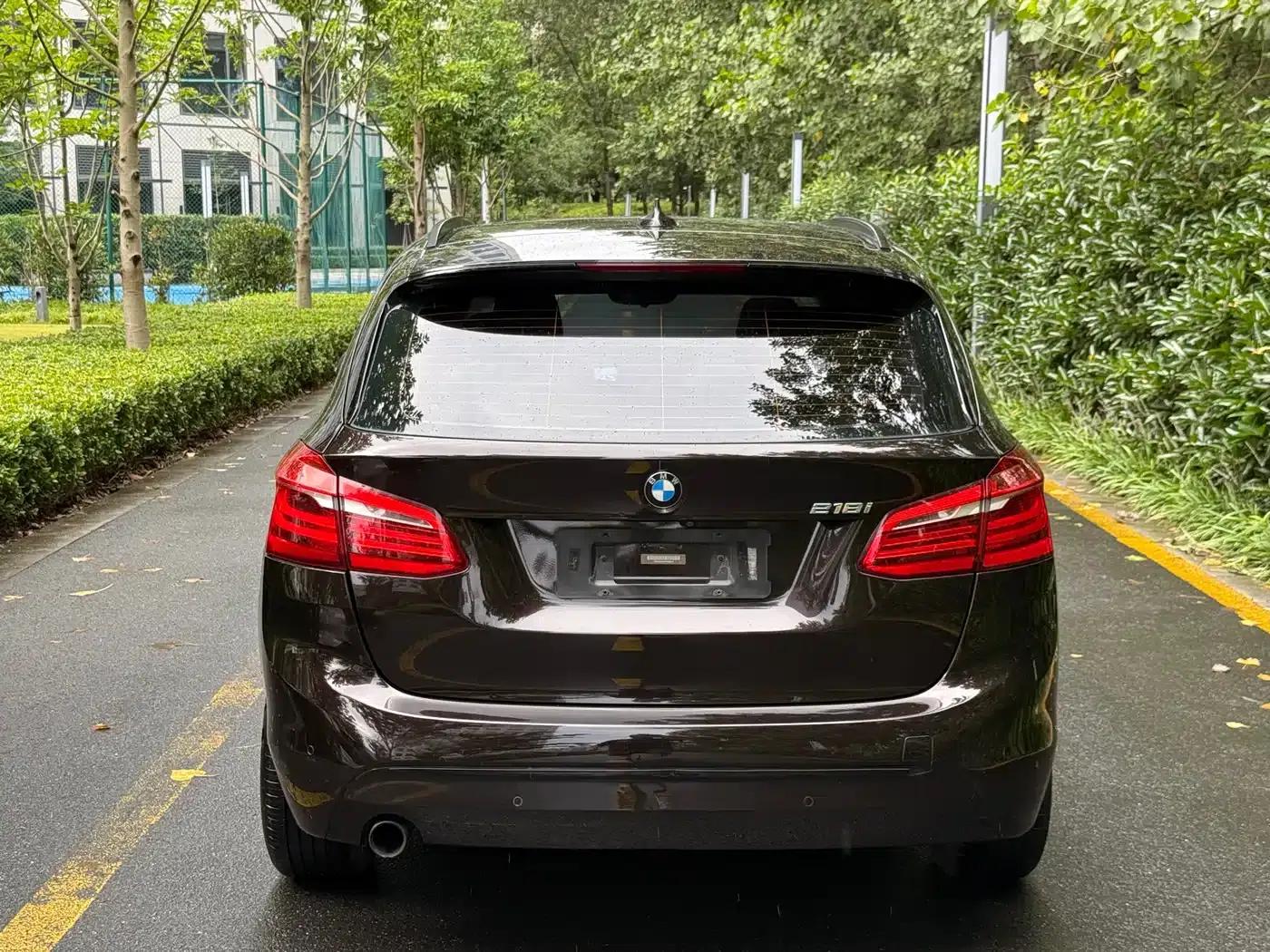 2015 BMW 2 Series Gran Tourer 218i Sport Design Package (Imported) — миниатюра 4