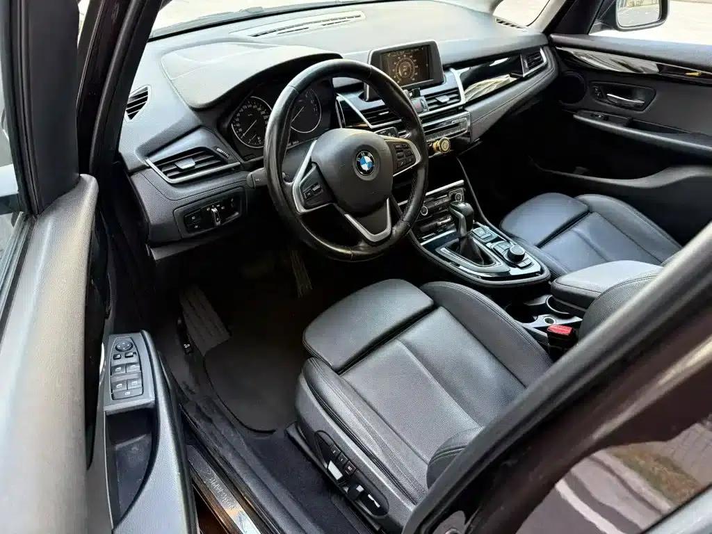 2015 BMW 2 Series Gran Tourer 218i Sport Design Package (Imported) — миниатюра 17