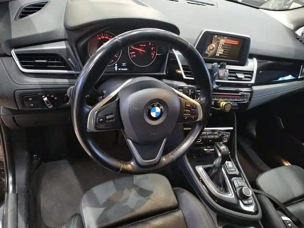 2015 BMW 2 Series Gran Tourer 218i Sport Design Package (Imported) — миниатюра 3