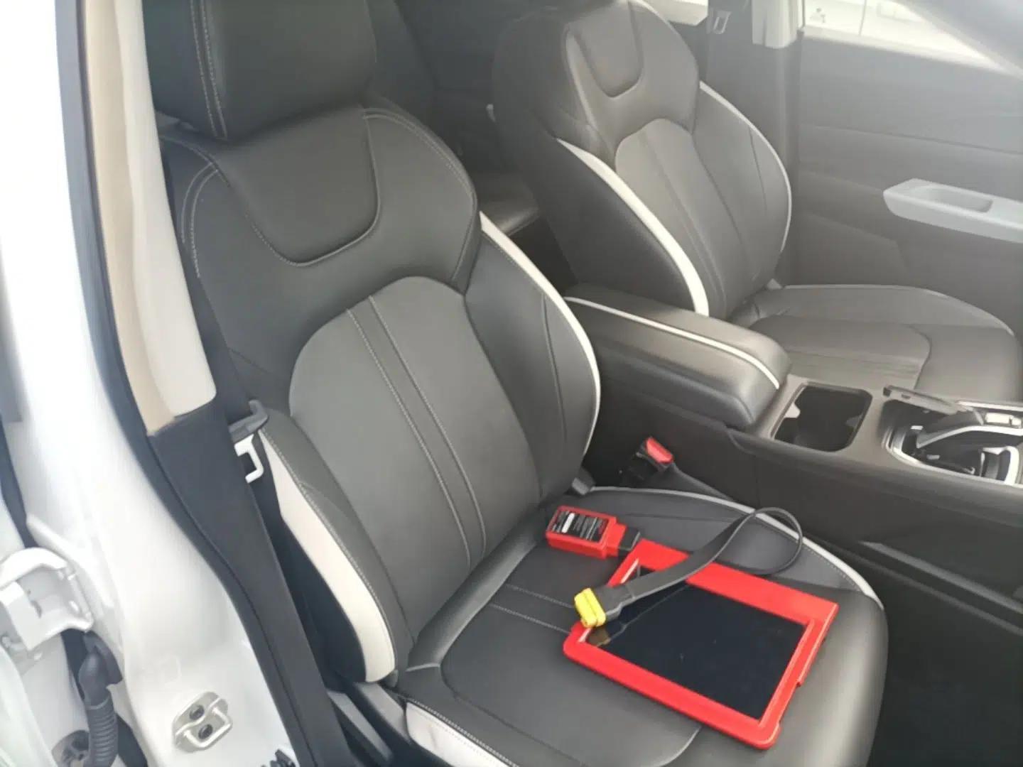Dongfeng Aeolus E70 2023 400H Battery-Swap Rental Version — миниатюра 19