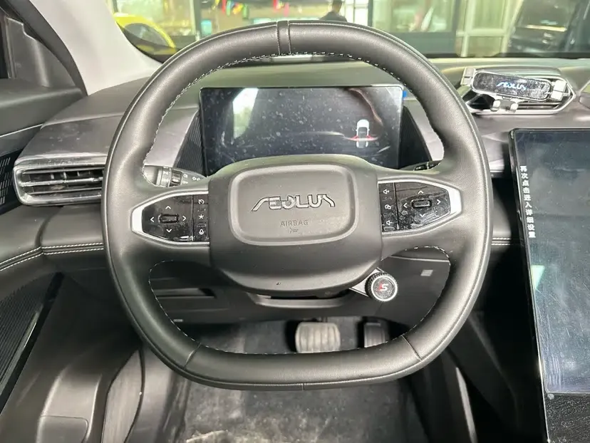 Dongfeng Aeolus Mage 2023 DH-i 1.5T Luxury Edition — миниатюра 16