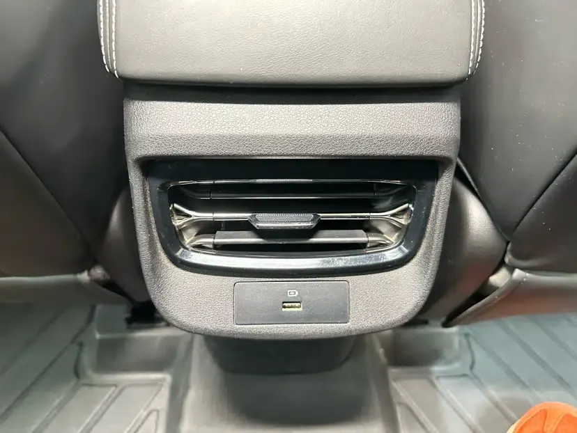 Dongfeng Aeolus Mage 2023 DH-i 1.5T Luxury Edition — миниатюра 27