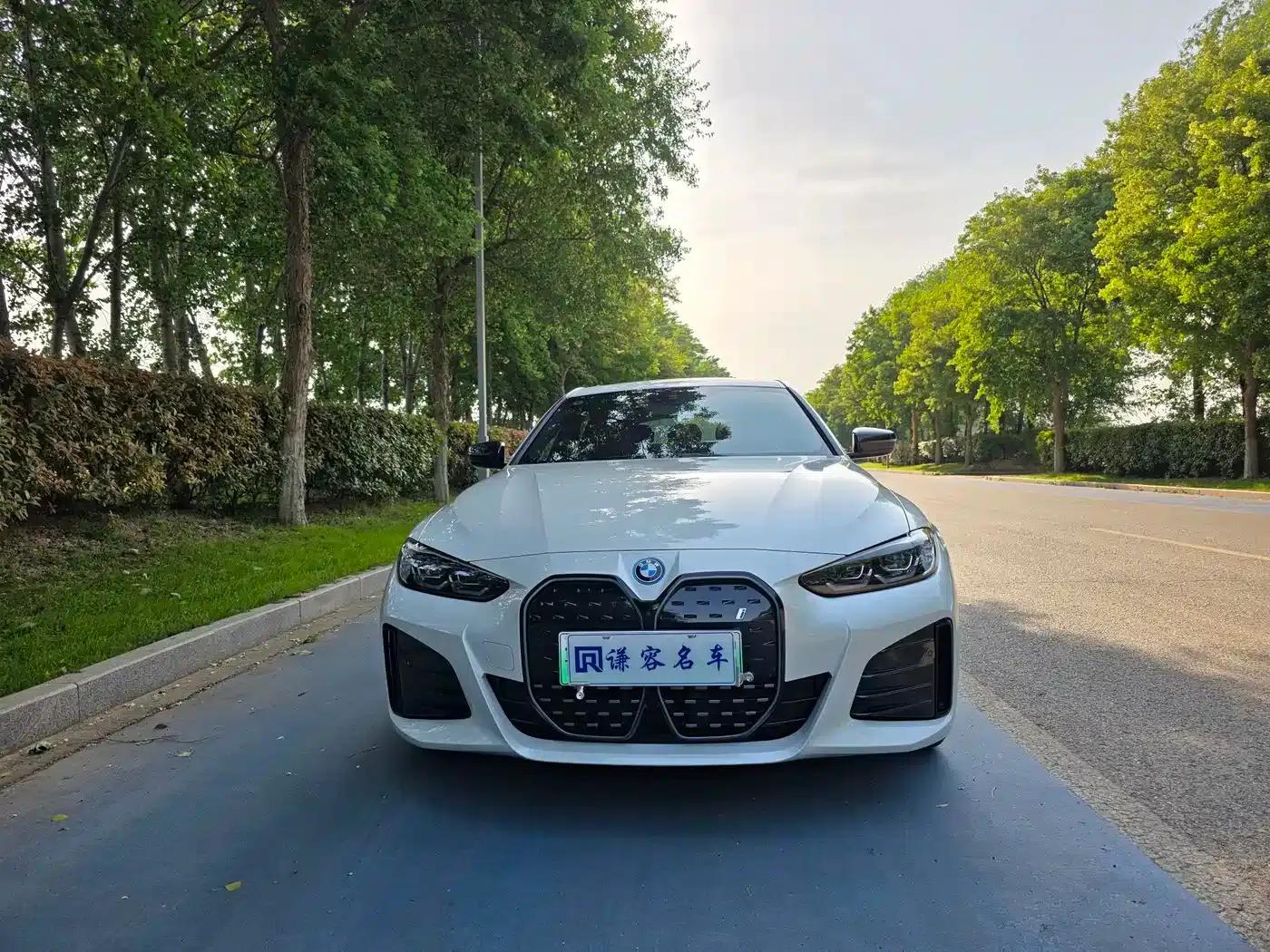 BMW i4 2022 eDrive40 — миниатюра 2