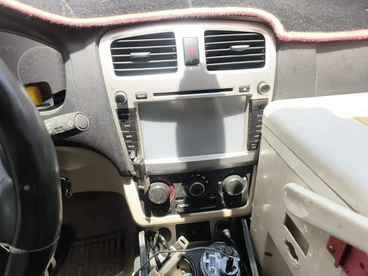 Dongfeng Fengon 330 2014 1.5L Manual Utility Version DK15 — миниатюра 13
