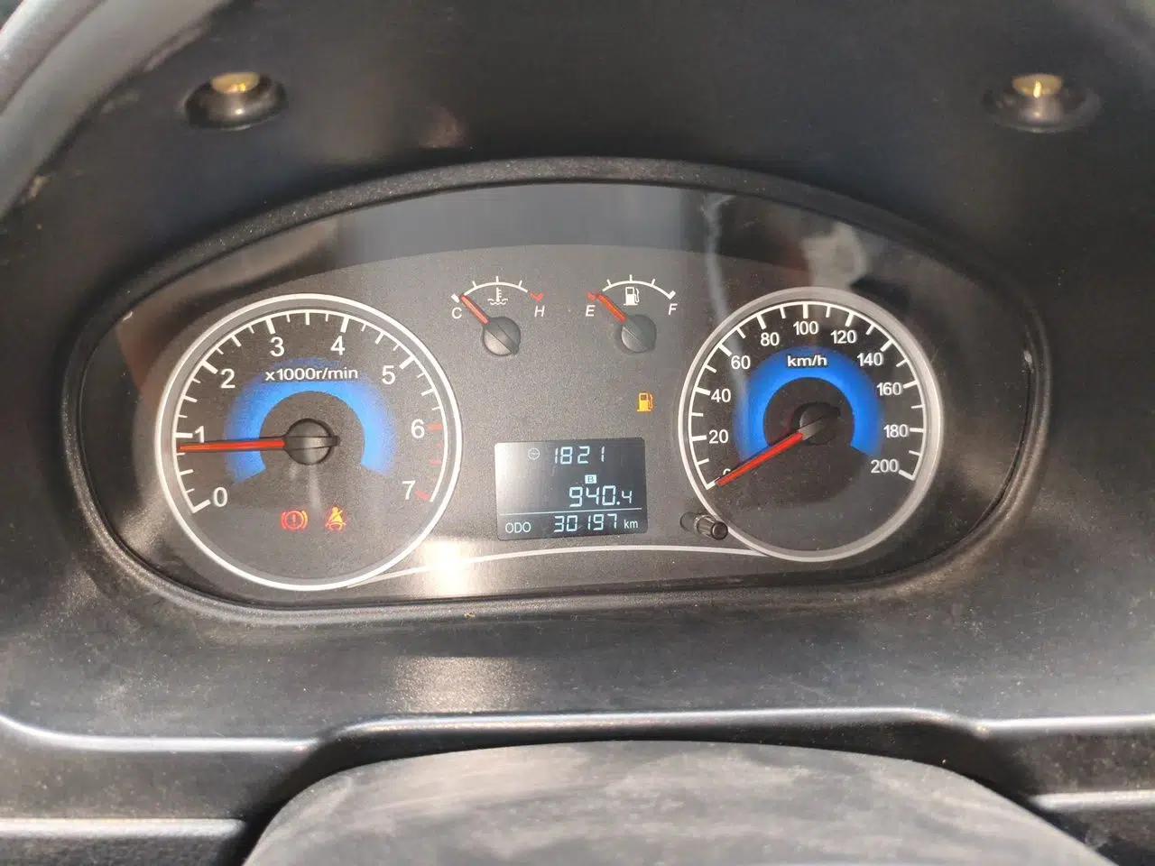 Dongfeng Fengon 330 2014 1.5L Manual Standard Edition DK15-02 — миниатюра 11