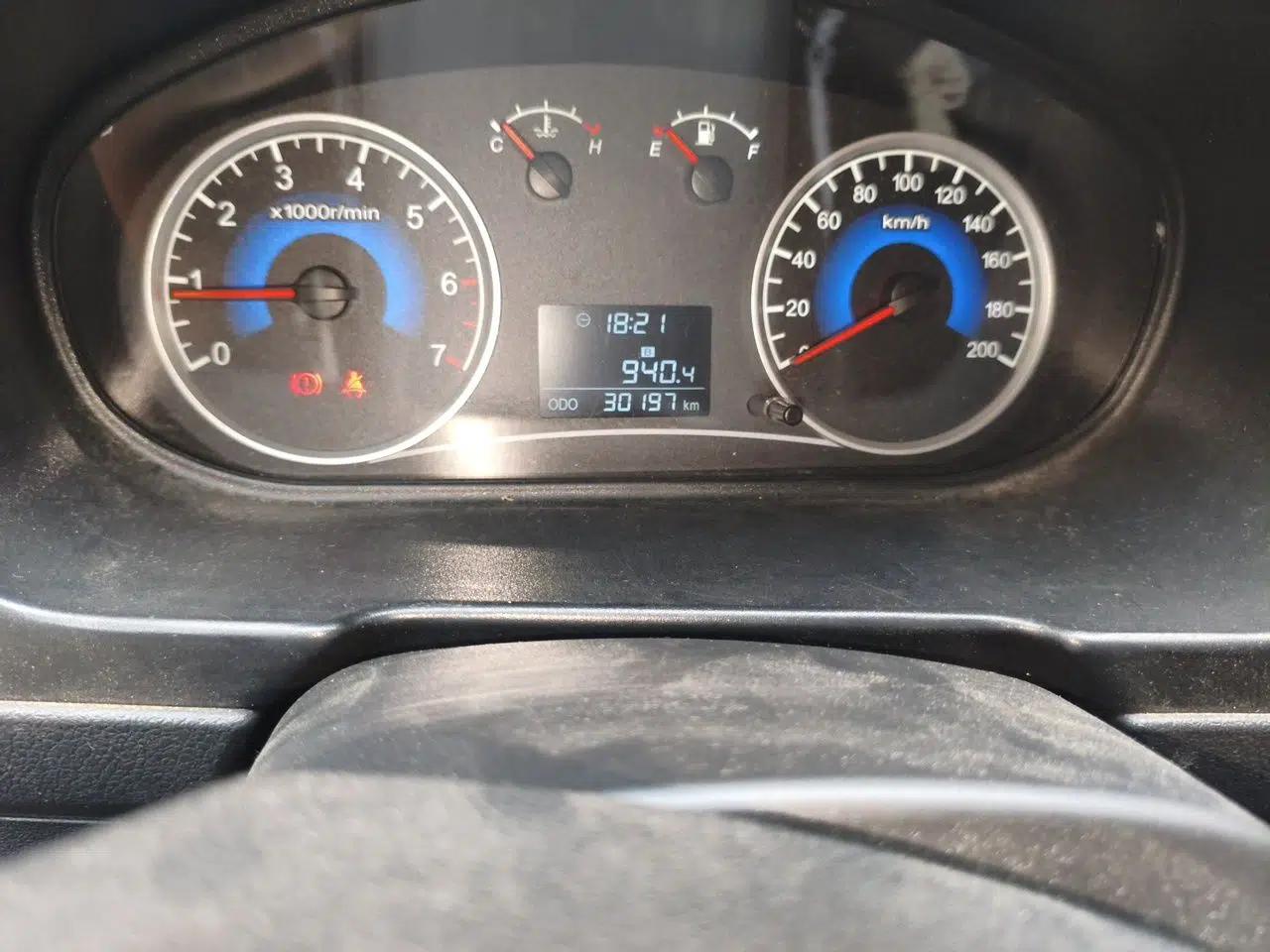 Dongfeng Fengon 330 2014 1.5L Manual Standard Edition DK15-02 — миниатюра 12
