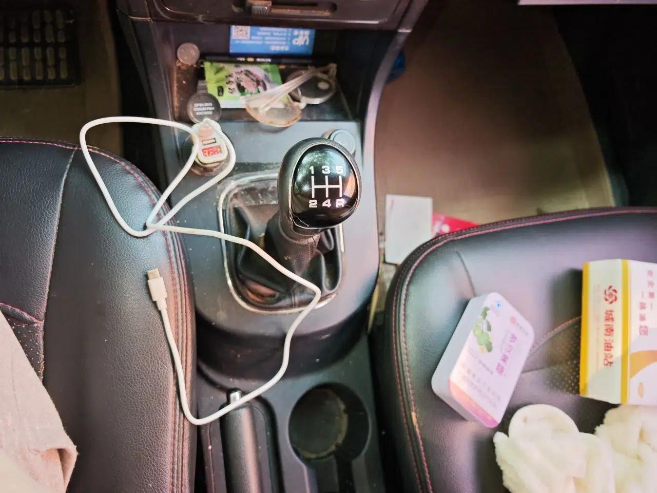 Dongfeng Fengon 360 2015 1.5L Manual Luxury 7-Seater China V Emission Standard — миниатюра 14