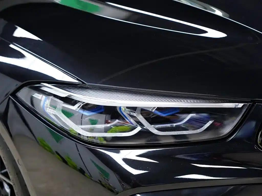 2022 BMW M8 Competition — миниатюра 15