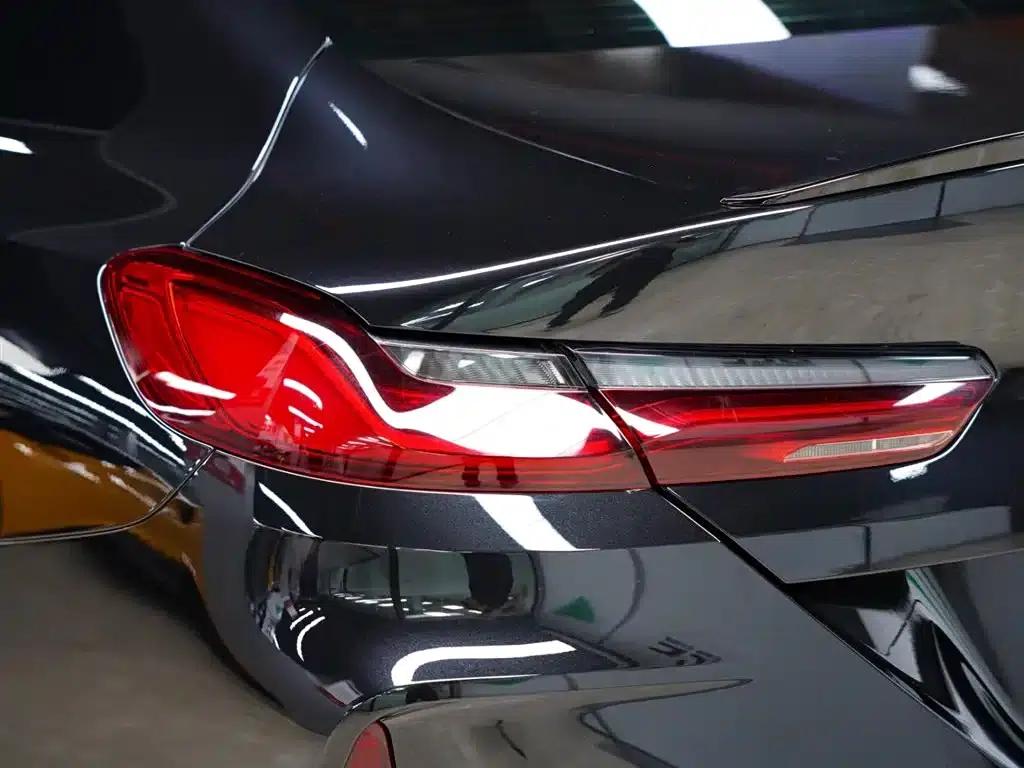 2022 BMW M8 Competition — миниатюра 4