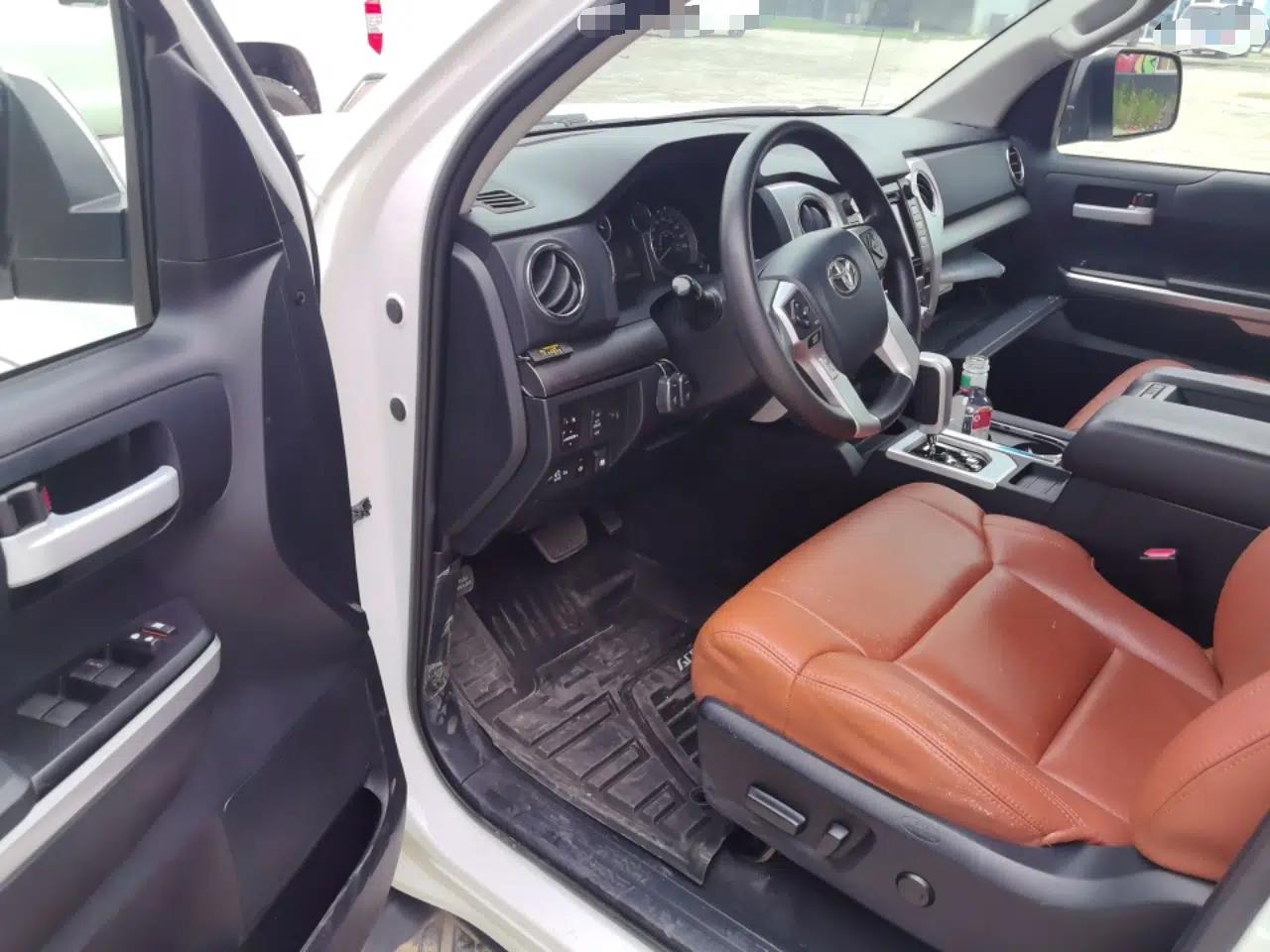 Toyota Tundra (Parallel Import) Tahoe 2013 5.7L Automatic 5-Seater — миниатюра 16