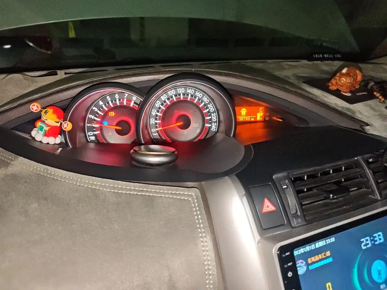 Toyota Verso 2014 Starlight 180E CVT Elite Edition — миниатюра 11