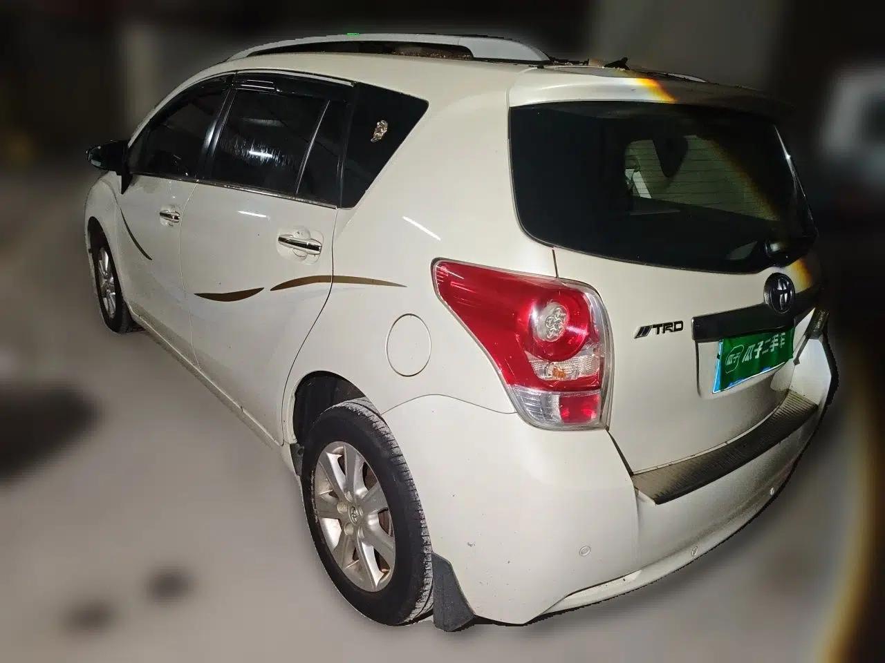 Toyota Verso 2014 Starlight 180E CVT Elite Edition — миниатюра 4