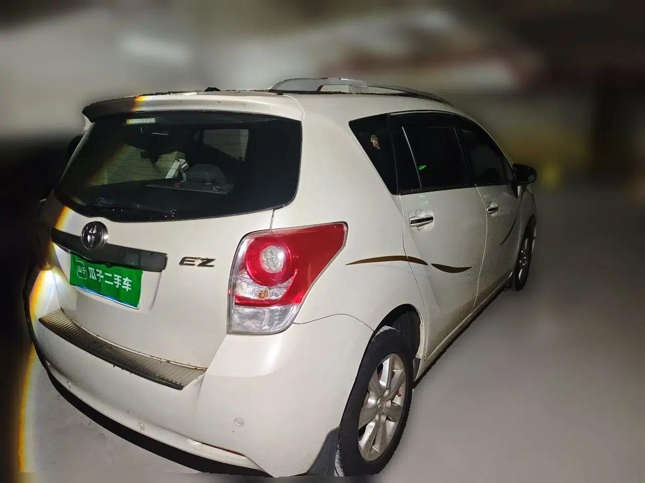 Toyota Verso 2014 Starlight 180E CVT Elite Edition — миниатюра 6