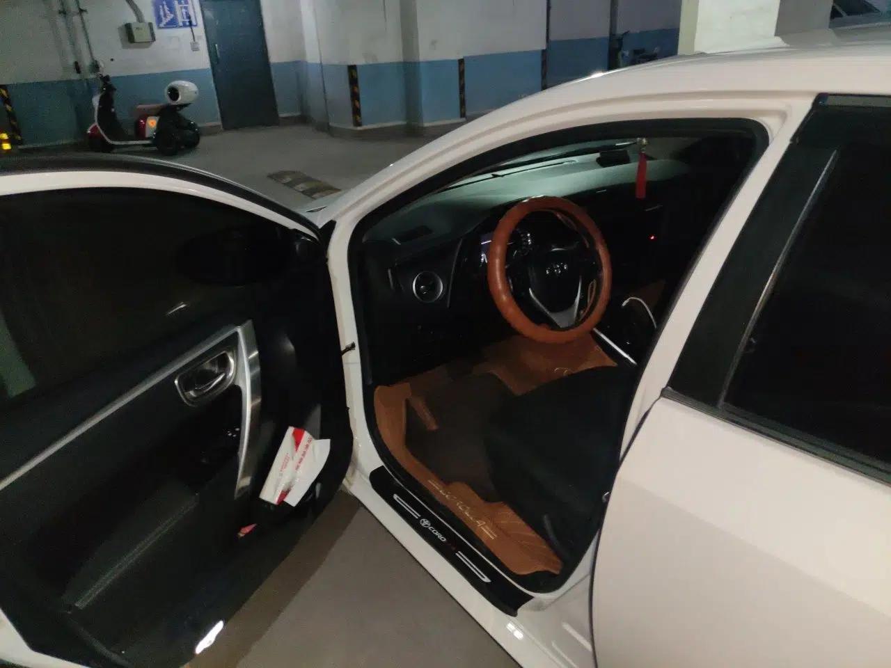 Toyota Corolla Hybrid E+ 2019 1.8L E-CVT Pioneer Edition — миниатюра 16