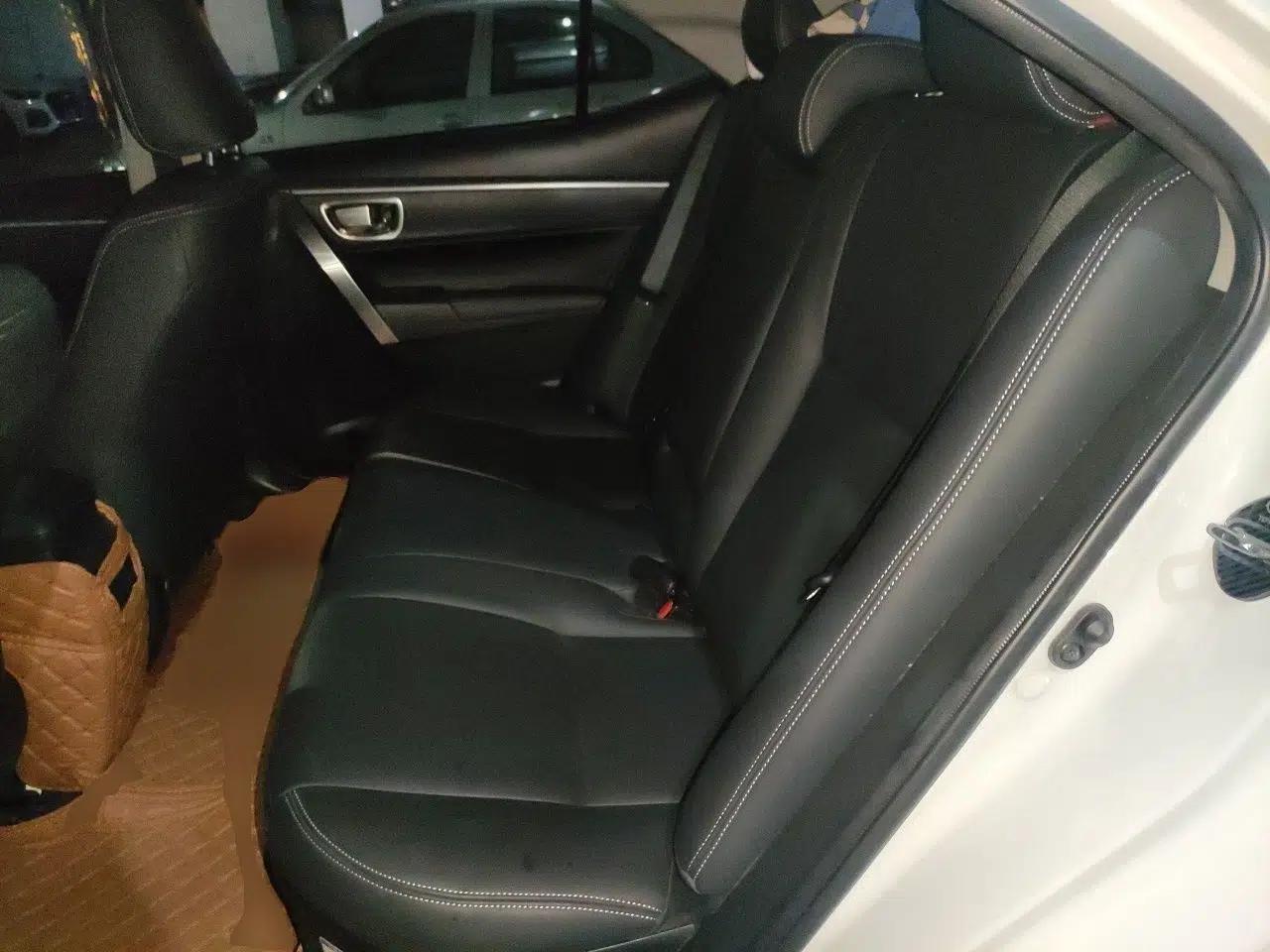 Toyota Corolla Hybrid E+ 2019 1.8L E-CVT Pioneer Edition — миниатюра 17