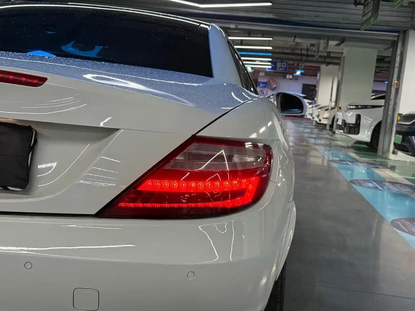 Mercedes-Benz SLK-Class 2011 SLK 200 Fashion Edition — миниатюра 19
