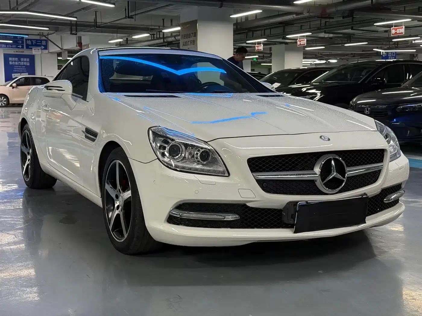 Mercedes-Benz SLK-Class 2011 SLK 200 Fashion Edition — миниатюра 3