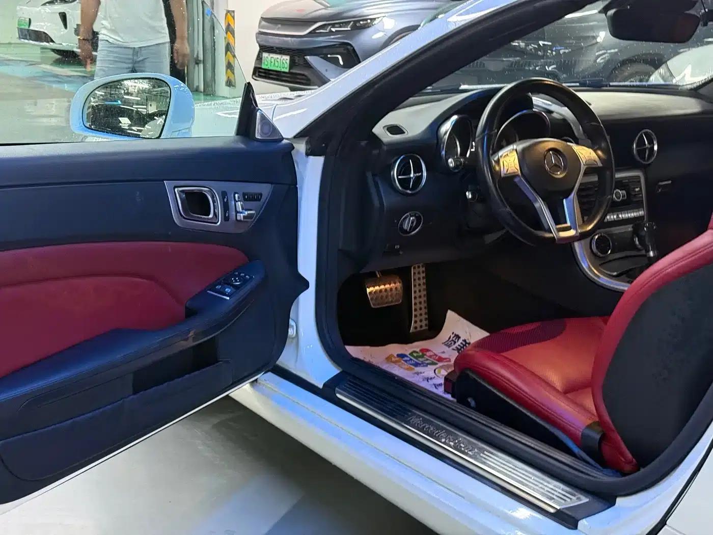 Mercedes-Benz SLK-Class 2011 SLK 200 Fashion Edition — миниатюра 5