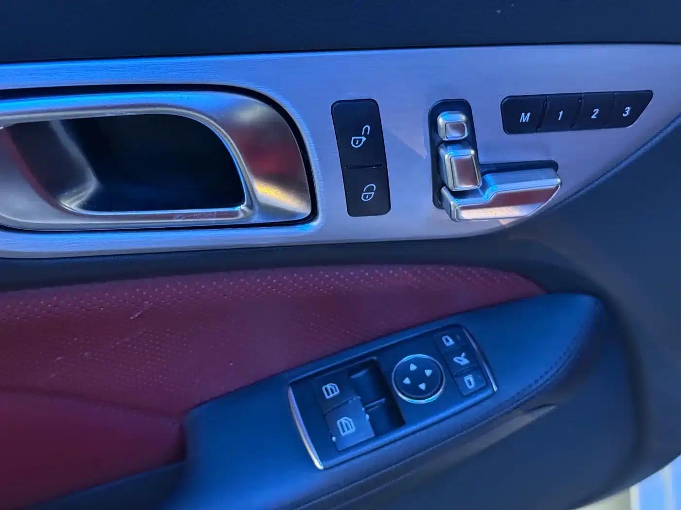 Mercedes-Benz SLK-Class 2011 SLK 200 Fashion Edition — миниатюра 7