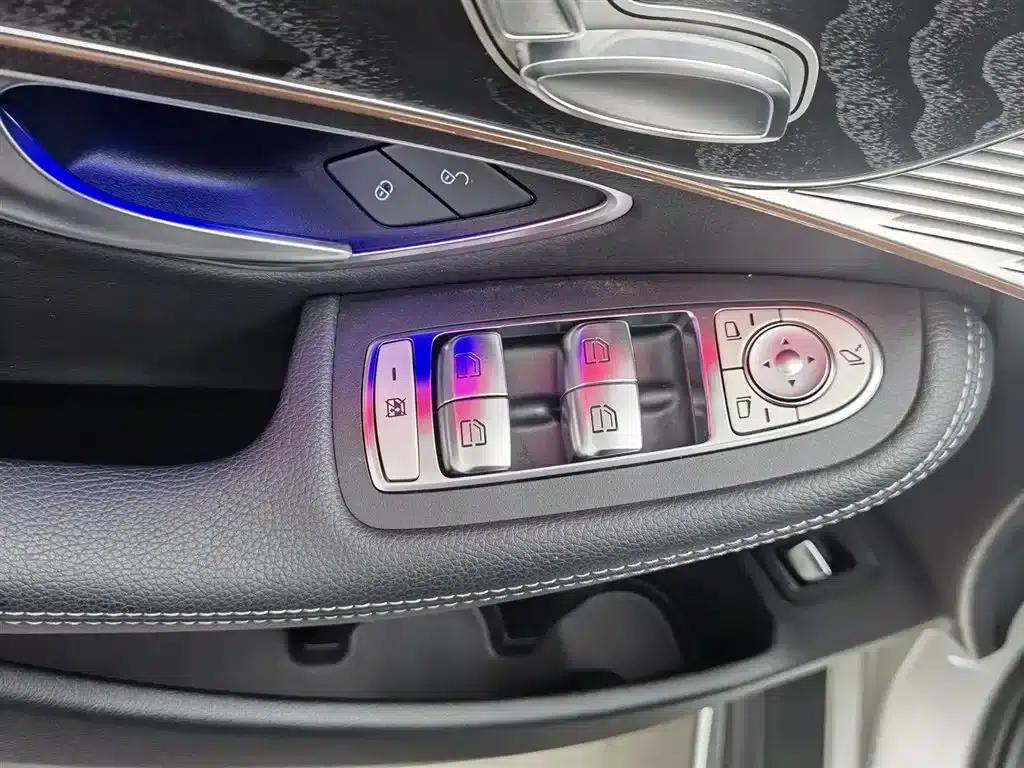 Mercedes-Benz EQC 2021 Model EQC 350 4MATIC — миниатюра 9