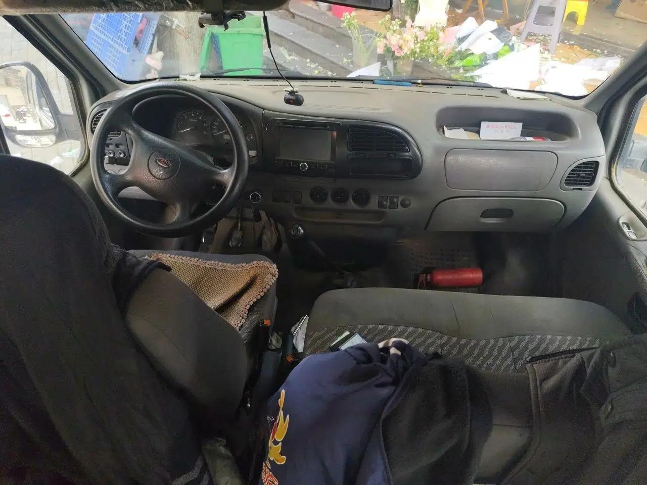 Ford Classic Transit 2.8T diesel, manual transmission, 6 seats — миниатюра 9