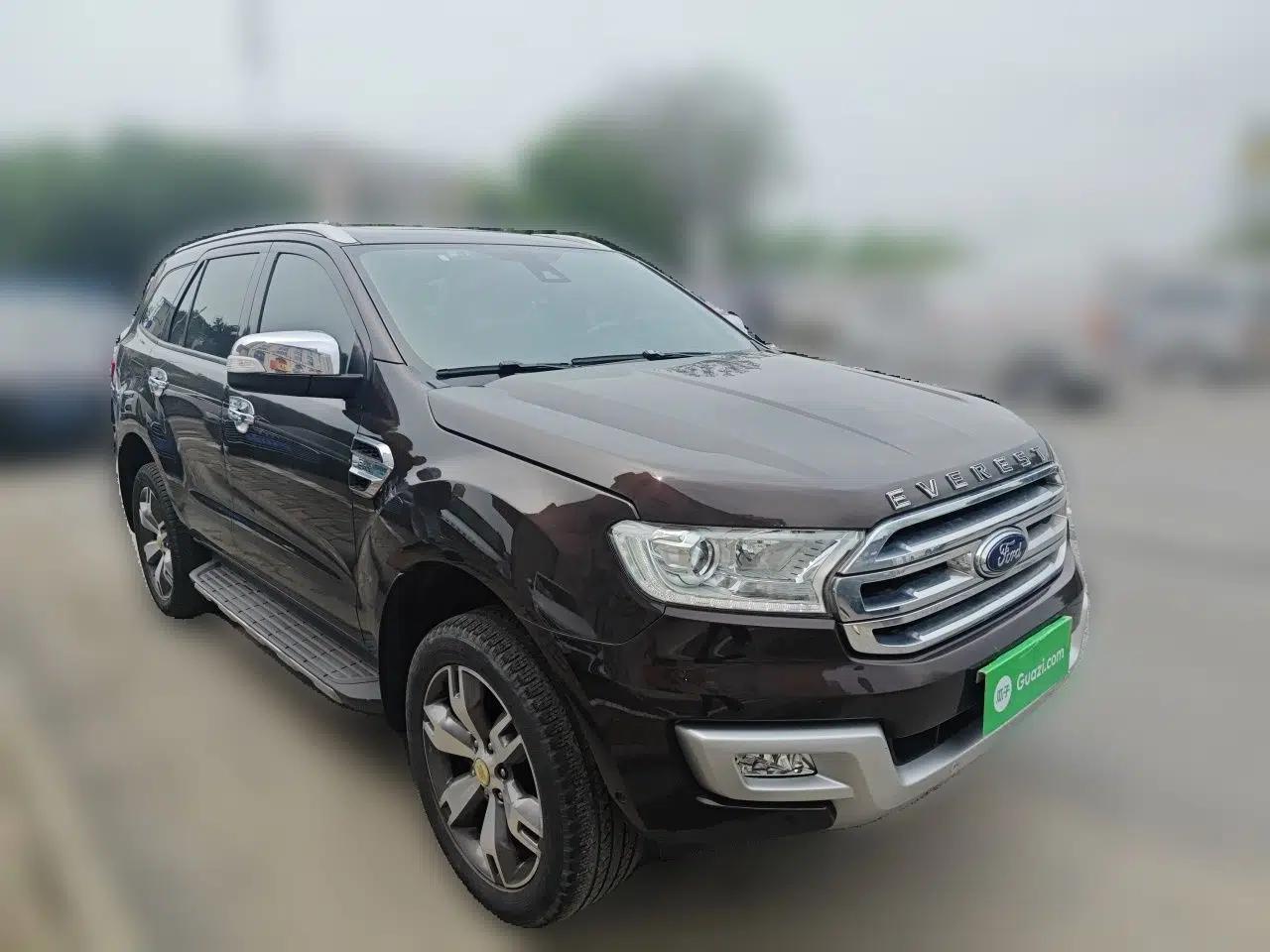 Ford Everest 2017 2.0T Gasoline Automatic 4x4 Flagship Edition 7 Seats — миниатюра 3