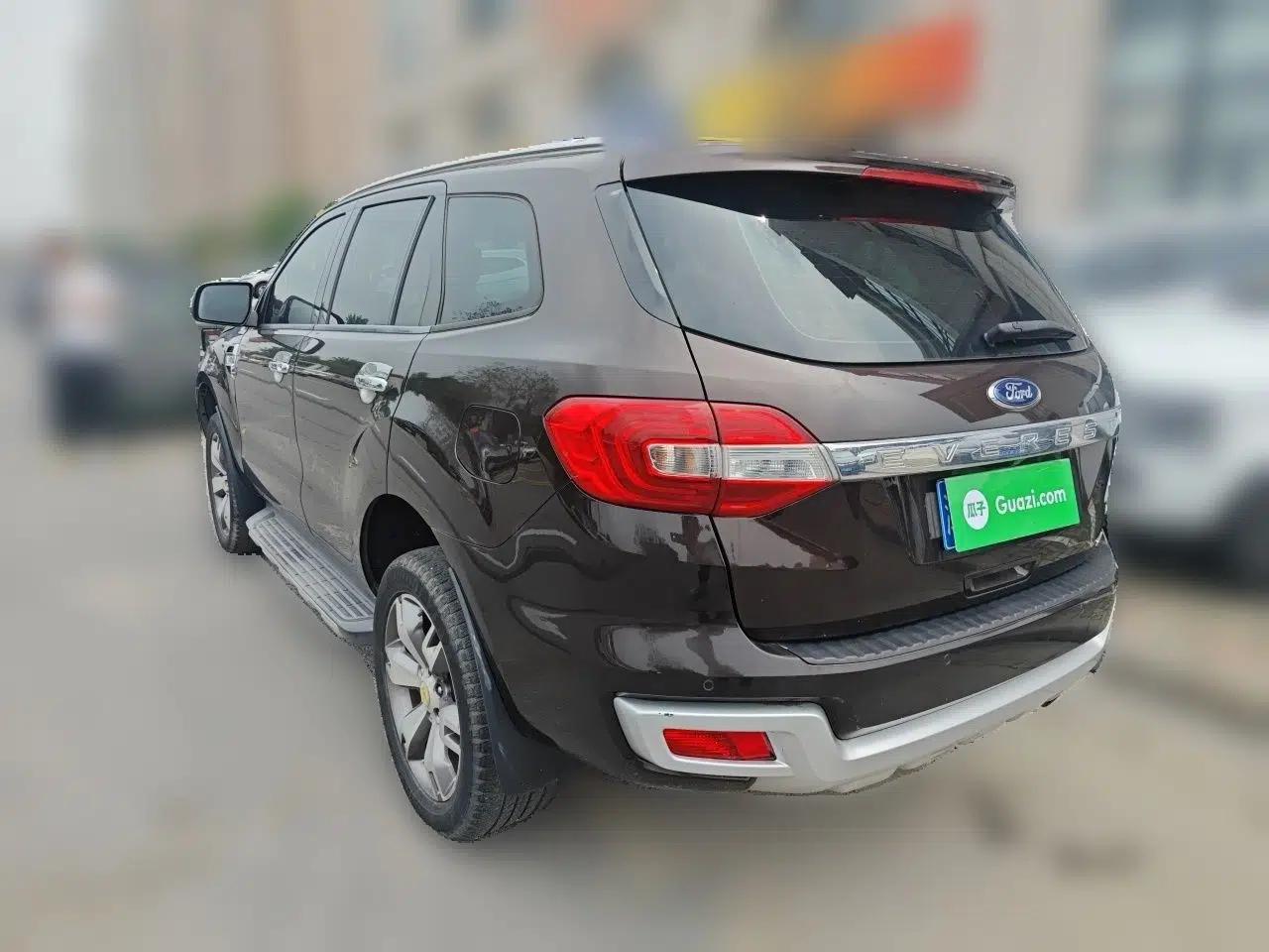 Ford Everest 2017 2.0T Gasoline Automatic 4x4 Flagship Edition 7 Seats — миниатюра 4