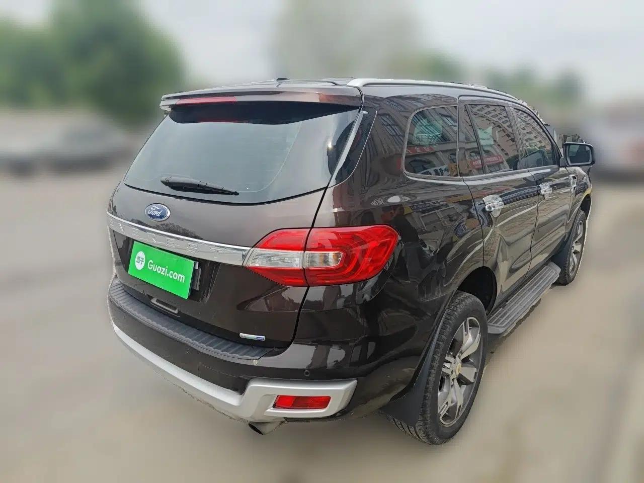 Ford Everest 2017 2.0T Gasoline Automatic 4x4 Flagship Edition 7 Seats — миниатюра 6