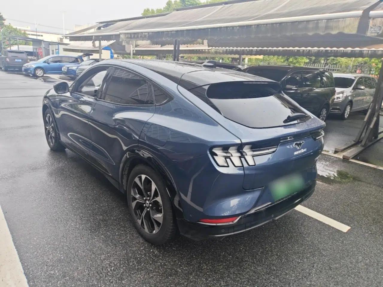 Ford Mustang Mach-E 2021 AION Y Plus Rear-Drive Luxury Edition (Long Range) — миниатюра 13