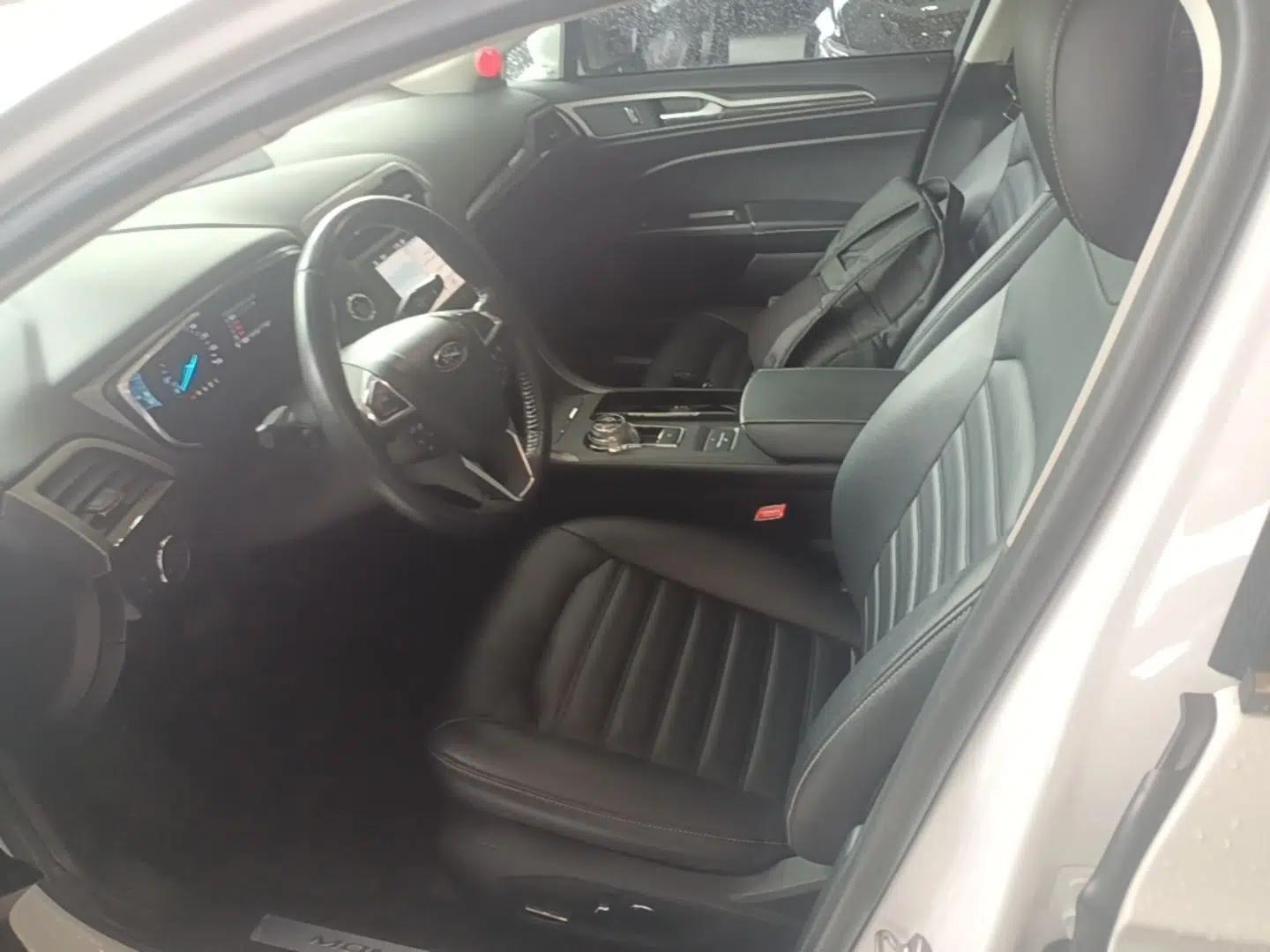 Ford Mondeo New Energy 2018 2.0 PHEV Smart-Controlled Fashion Edition China V Standard — миниатюра 17