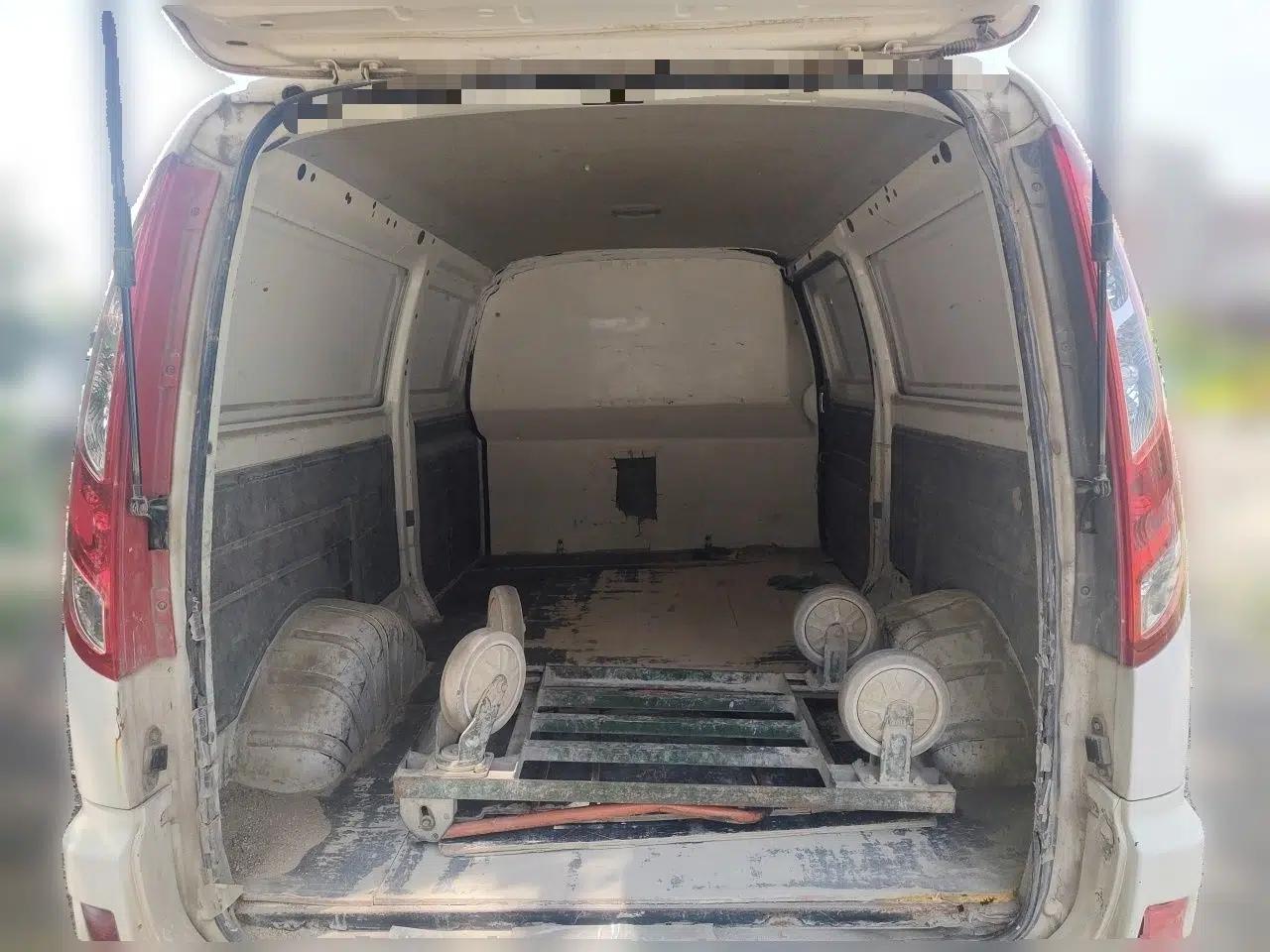 Foton MP-X E Foton Montpark E, 2.0-liter manual transmission, gasoline-powered, two-seater, for cargo use. — миниатюра 19