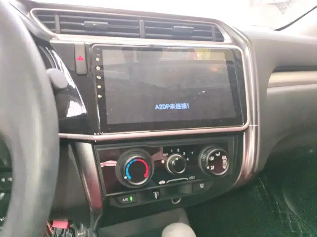 2016 Honda Greiz 1.5L CVT Classic Edition — миниатюра 13