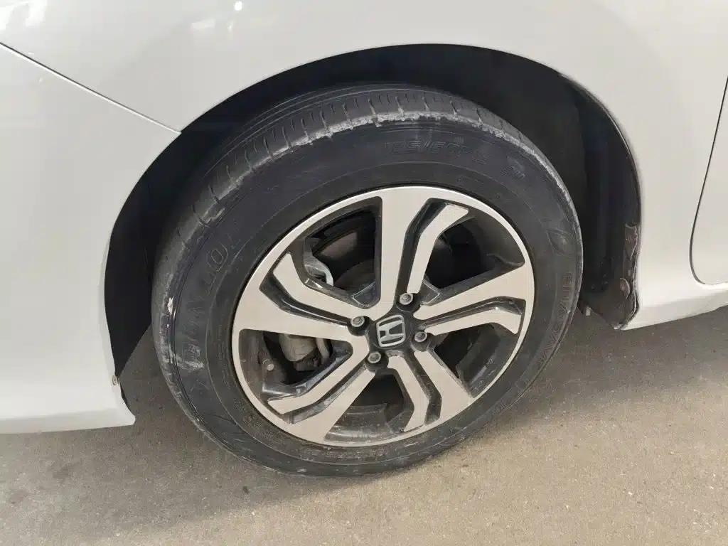 2016 Honda Greiz 1.5L CVT Classic Edition — миниатюра 23