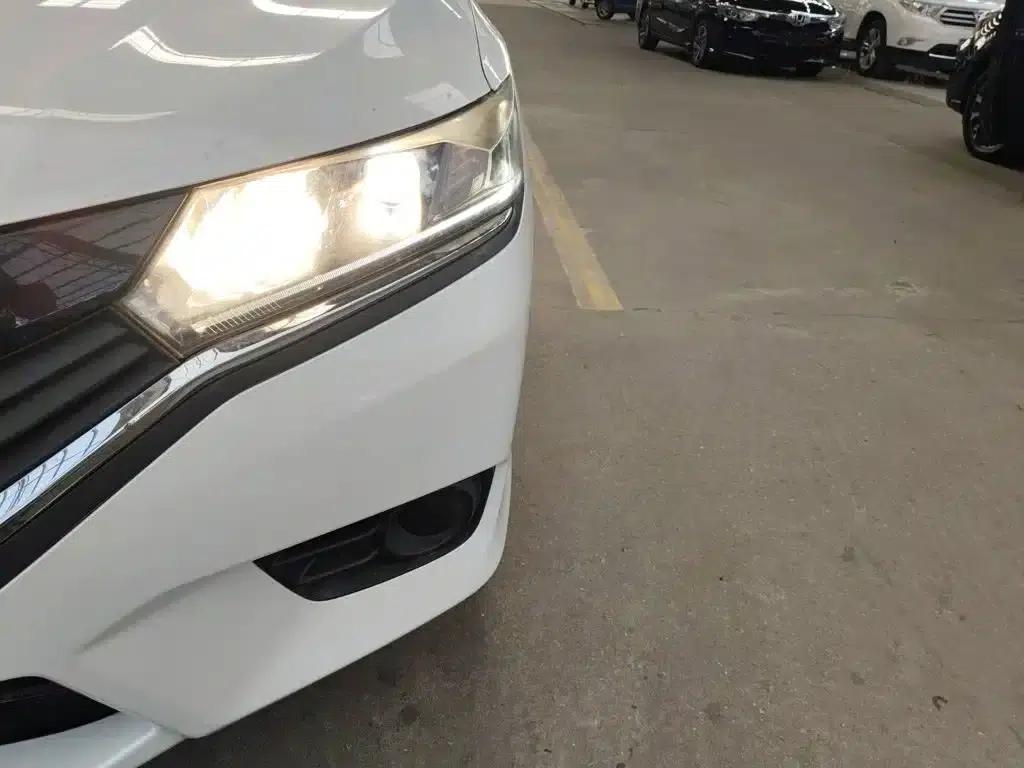 2016 Honda Greiz 1.5L CVT Classic Edition — миниатюра 24