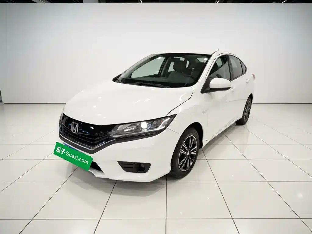2016 Honda Greiz 1.5L CVT Classic Edition — миниатюра 1
