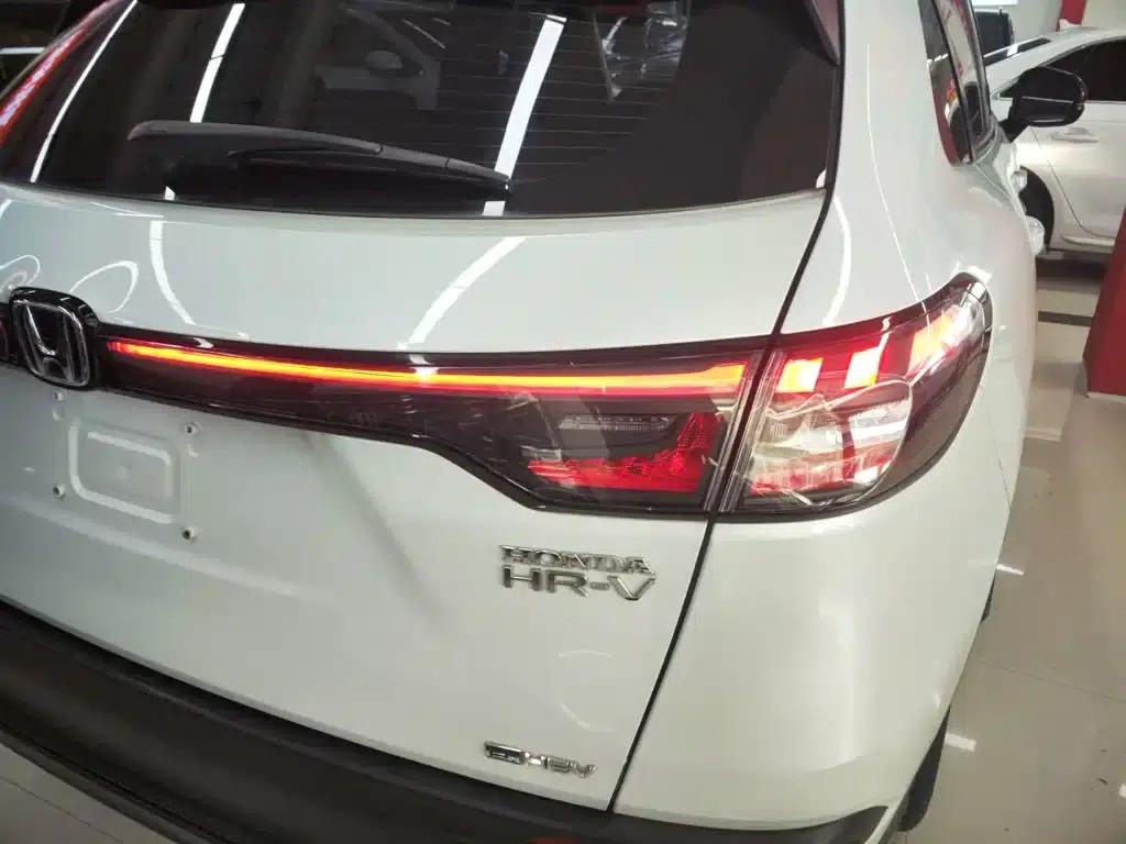Honda HR-V 2023 2.0L e:HEV Dynamic Edition — миниатюра 8