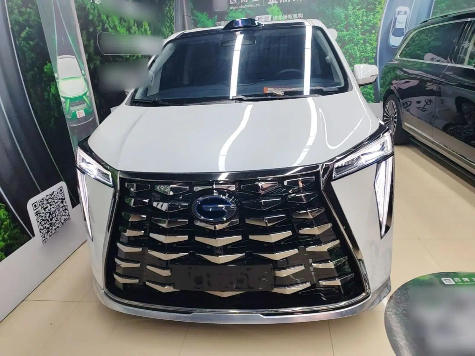 GAC Trumpchi Xiangwang M8 2025 Kunkun Series Ultra First-Class Cabin — миниатюра 2