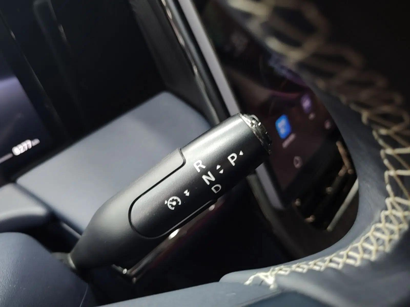 GAC Trumpchi Xiangwang M8 2025 Kunkun Series Ultra First-Class Cabin — миниатюра 16