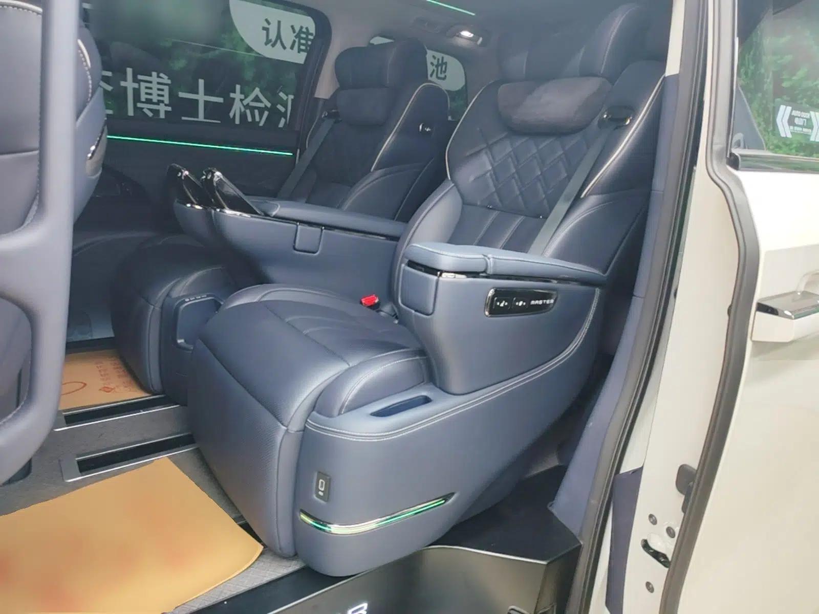 GAC Trumpchi Xiangwang M8 2025 Kunkun Series Ultra First-Class Cabin — миниатюра 20