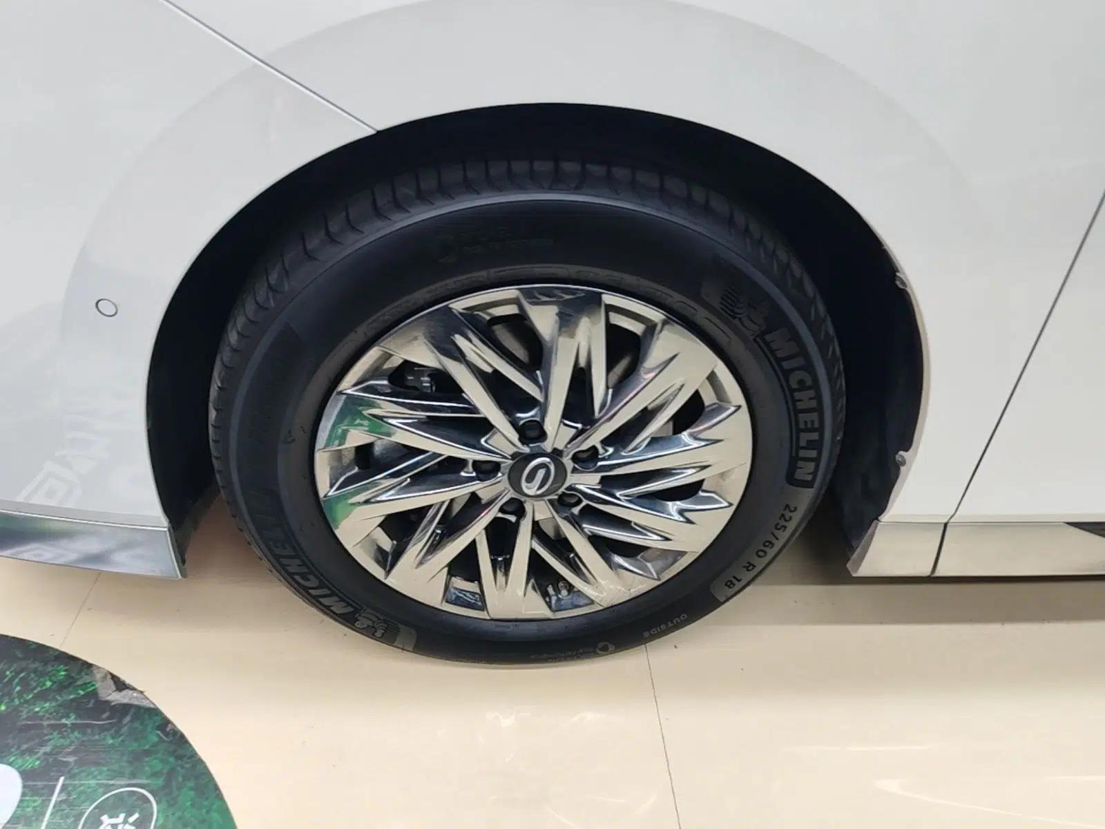 GAC Trumpchi Xiangwang M8 2025 Kunkun Series Ultra First-Class Cabin — миниатюра 10