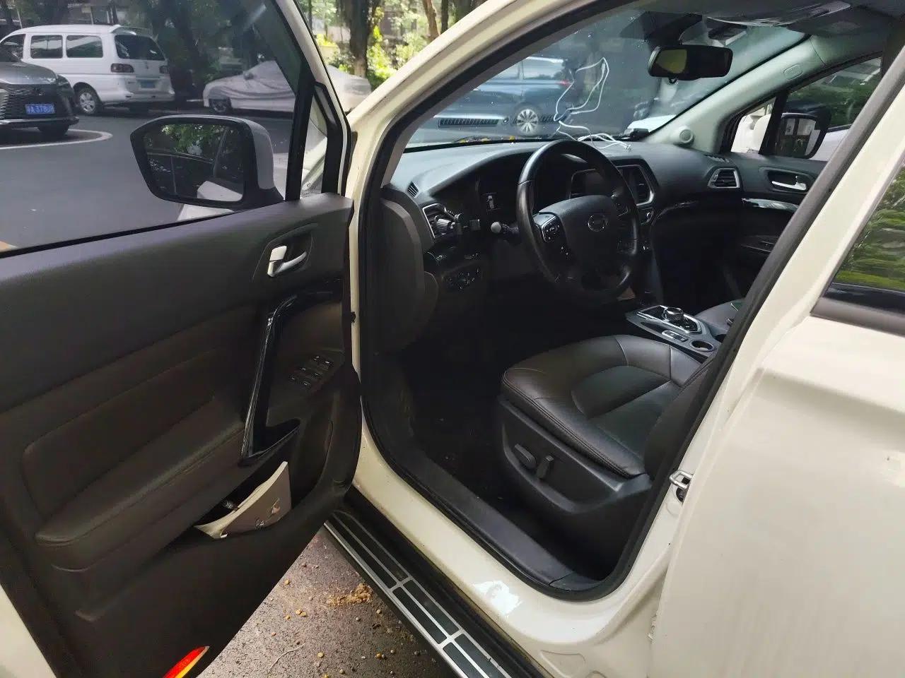 GAC Trumpchi GS4 New Energy 2019 1.5L PHEV Deluxe Edition — миниатюра 16