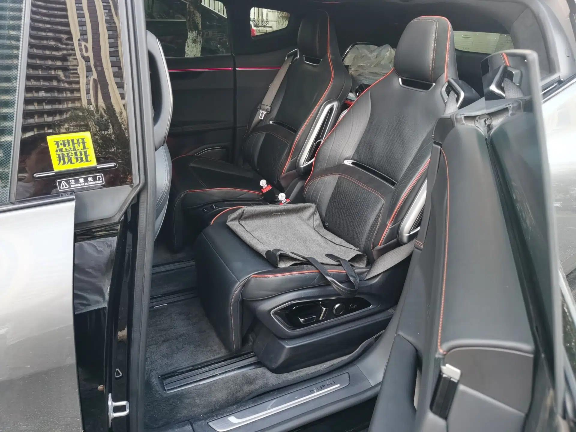 HiPhi X 2021 Flagship Edition 6-Seater — миниатюра 17