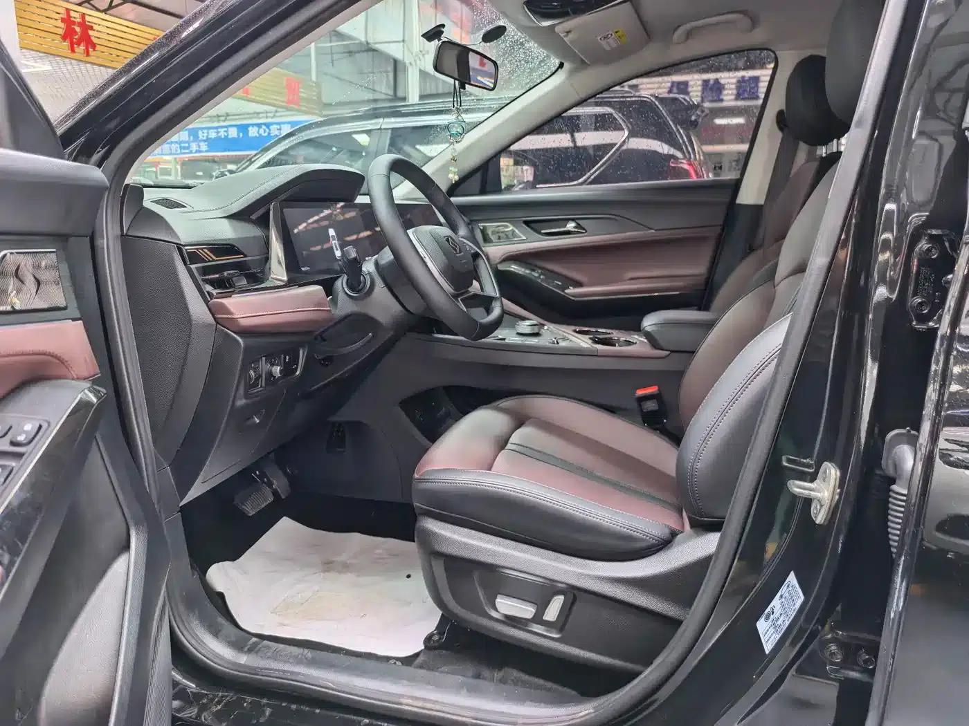 Sihao X8 PLUS 2023 1.5TGDI DCT Premium Edition 7-seater — миниатюра 3