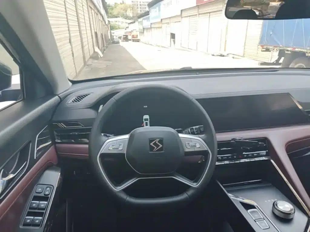 Sihao X8 PLUS 2023 1.5TGDI DCT Smart Edition 7-seater — миниатюра 11