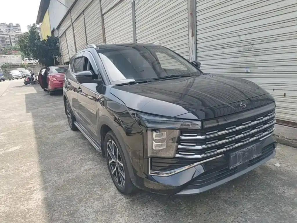 Sihao X8 PLUS 2023 1.5TGDI DCT Smart Edition 7-seater — миниатюра 4