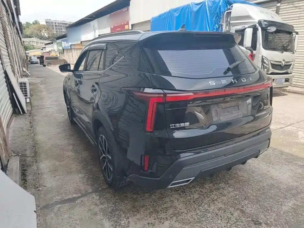 Sihao X8 PLUS 2023 1.5TGDI DCT Smart Edition 7-seater — миниатюра 5